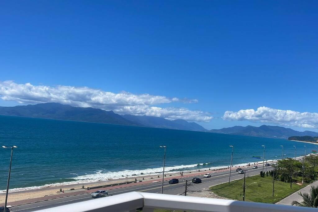 Apartamento Beira Mar - Praia Massaguacu 까라과따뚜바 외부 사진